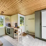 Ljuba - 700m From The Sea By Interhome