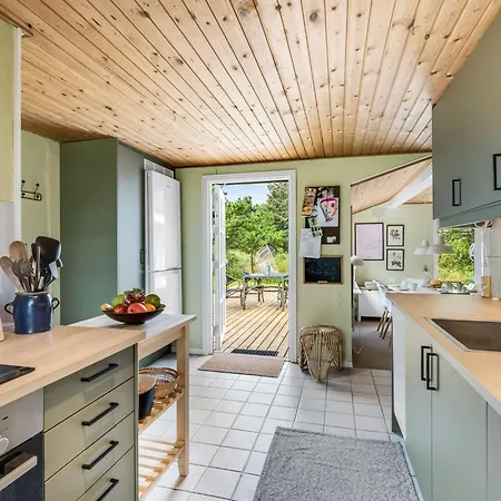 Ljuba - 700m From The Sea By Interhome Feriehus *