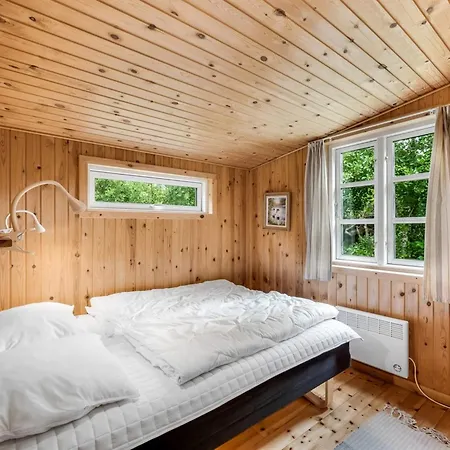 Ljuba - 700m From The Sea By Interhome